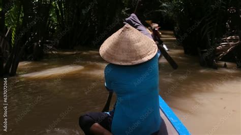 Mekong Moments: A Timeless Journey Through Photographs - Capturing Ephemeral Beauty and the Enduring Spirit of a River