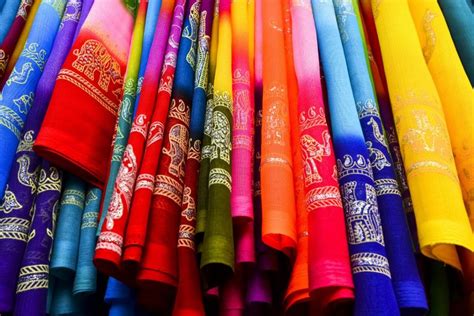  Colours of Pakistan: A Visual Journey into Tradition and Transformation!